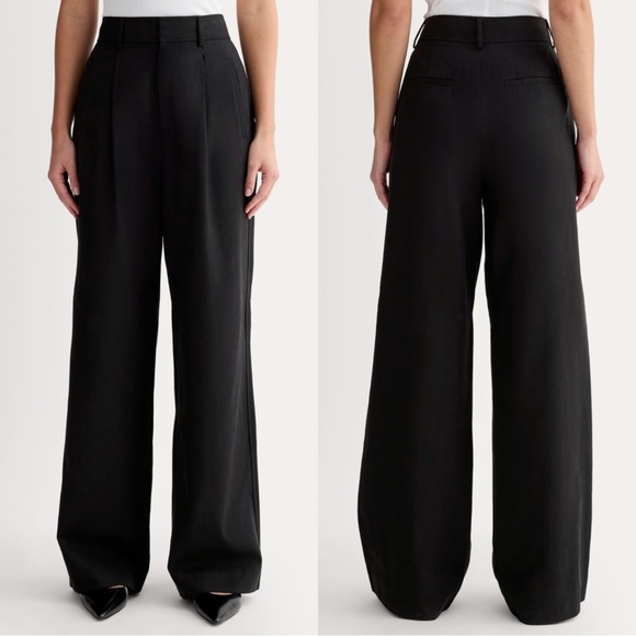 Everlane Pants - Everlane SHORT The Draper Pleated Pant in Buttersmooth Black Size 4